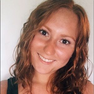 Meet your Posher, Courtney